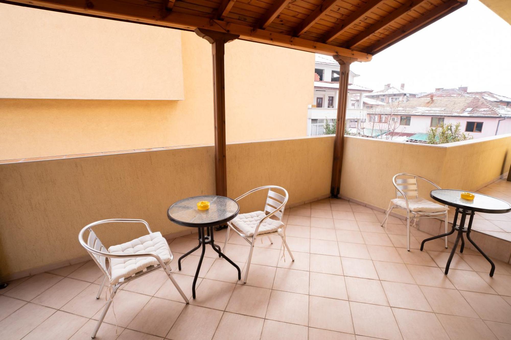 Guest House Traikovi Петріч Екстер'єр фото