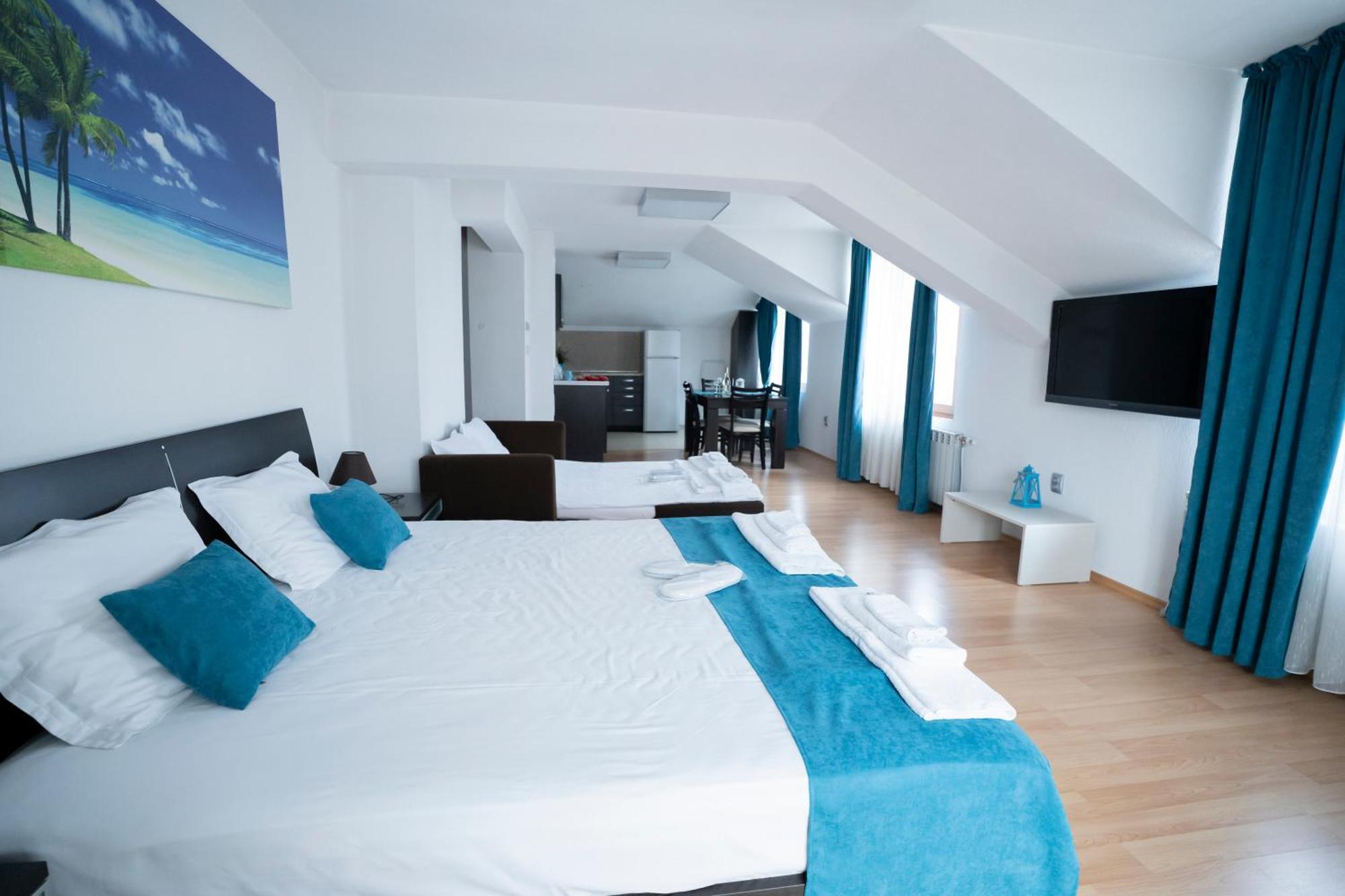 Guest House Traikovi Петріч Екстер'єр фото